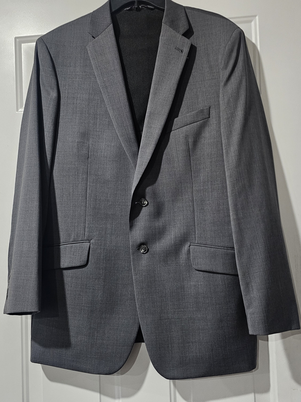 Joseph Abboud Classic Men's Gray Two-Button Blazer Suit Size 44L Pant 38wx30